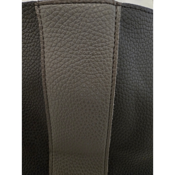VINCE CAMUTO - BLACK/GRAY PEBBLE  LEATHER TOTE BAG - Picture 5 of 5